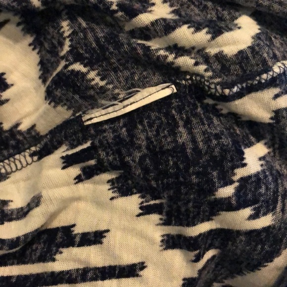 Velvet by Graham & Spencer 3/4 Sleeve Top Large‎ - Picture 7 of 7